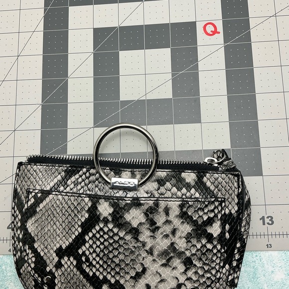 Aldo Black and Gray Snake Print Clutch - Picture 4 of 7
